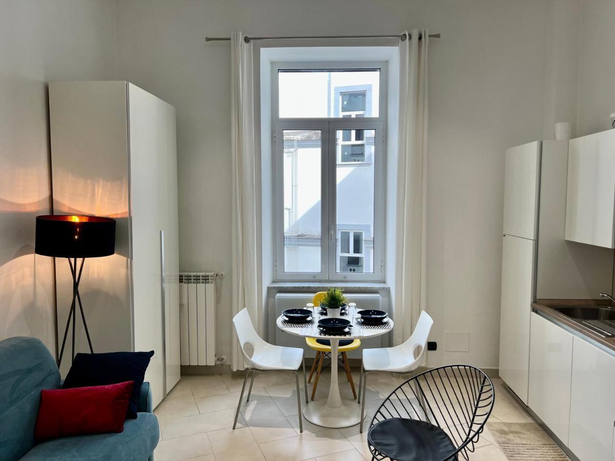 Duomo Inn Apartments Νάπολη Εξωτερικό φωτογραφία
